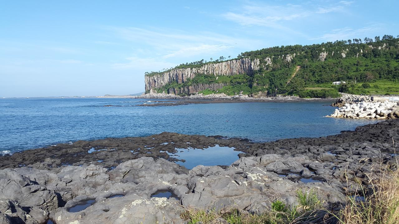 סאוגוויפו Jeju Soo Pension מראה חיצוני תמונה